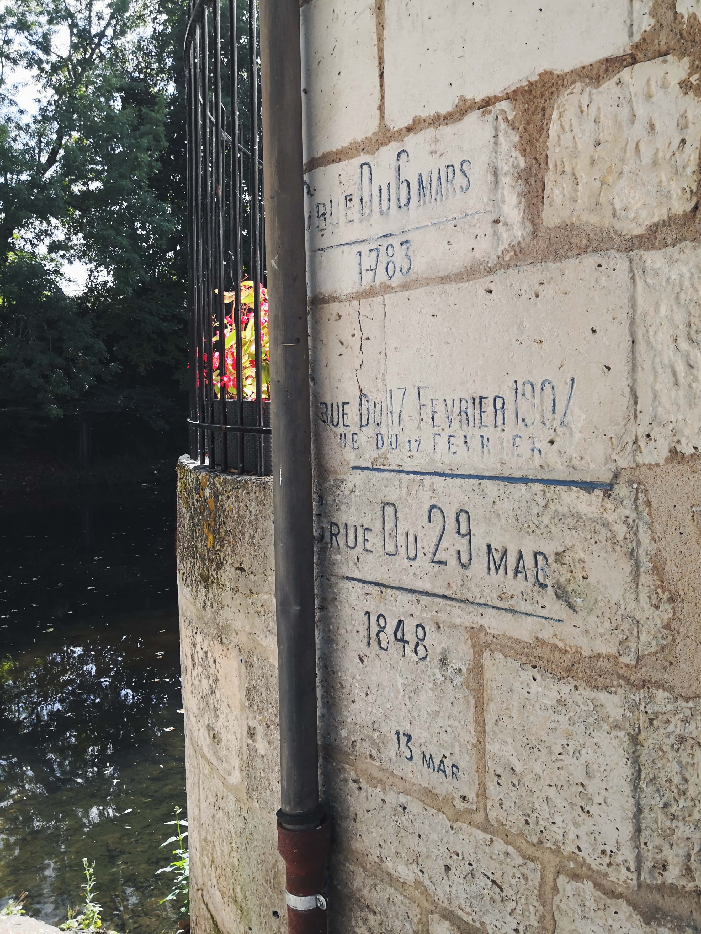 2019-10-01 05.36.00 1.jpg